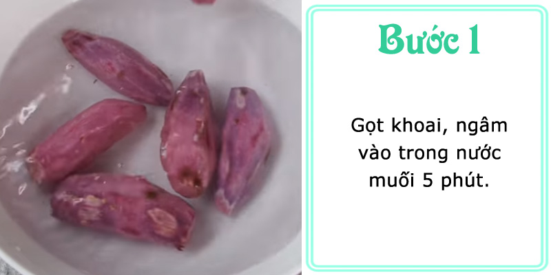 Gọt khoai, ngâm vào trong nước muối 5 phút