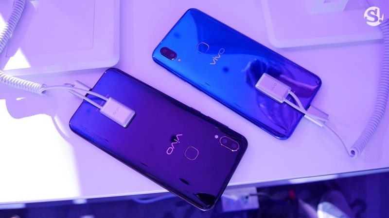 Vivo V11 và Vivo V11i