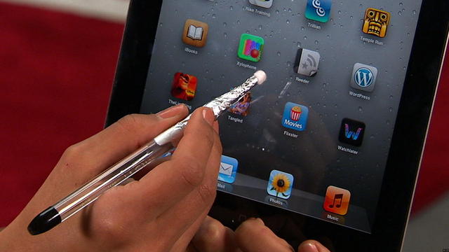How to make a simple handmade stylus for Smartphone with foil and cotton swab