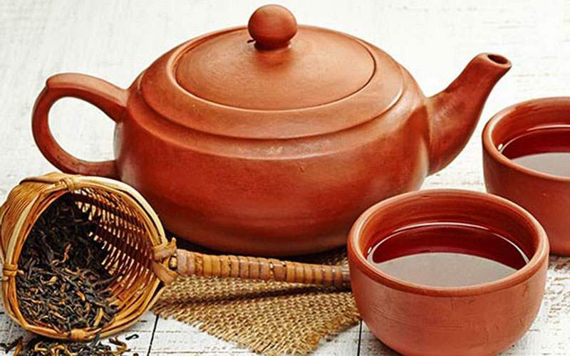 Hồng trà chứa chất aspalathin giúp ngăn ngừa sự xuất hiện của các hormon có hại, giảm thiểu sự tích tụ mỡ thừa dưới da