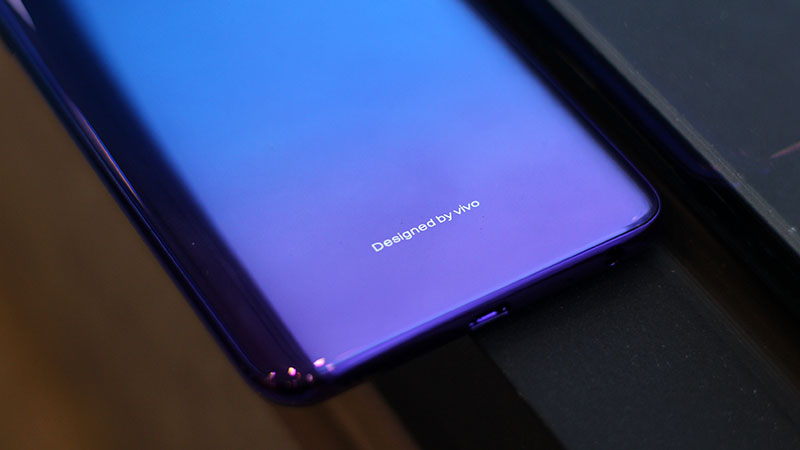 Äánh giá Vivo V11i