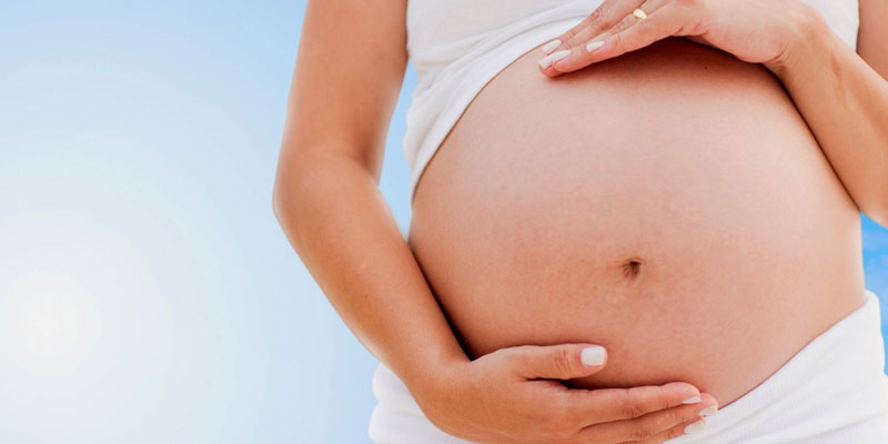 Những phụ nữ đang mang thai, nếu uống trà đặc nhiều sẽ ảnh hưởng tới sự phát triển của bào thai.