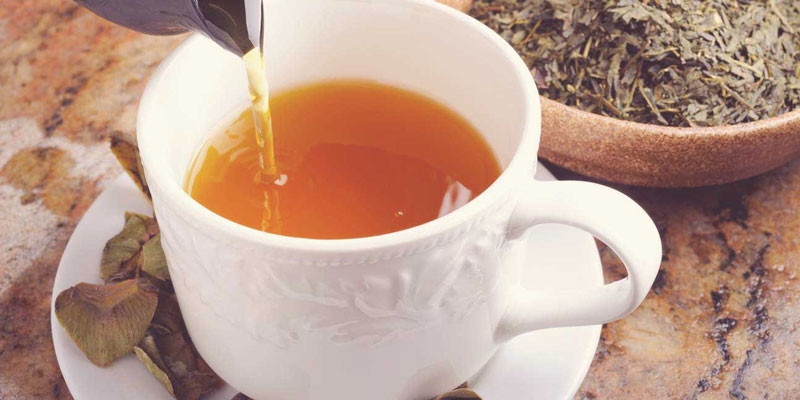 Còn với một số người lâu lâu mới uống, hoặc không có thói quen uống nhiều mà nay uống vượt mức sẽ dẫn tới hiện tượng say trà.