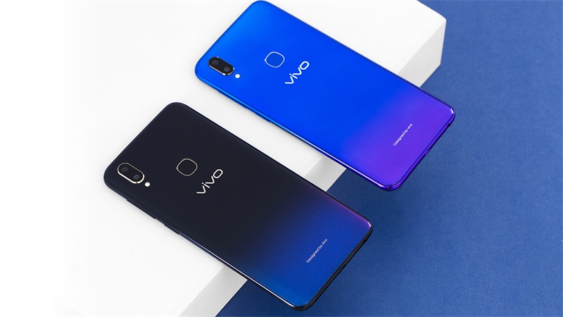 5 lý do vì sao nên mua Vivo V11i: Màn hình giọt nước, camera kép và còn gì nữa? 5 lý do vì sao nên mua Vivo V11i: Màn hình giọt nước, camera kép và còn gì nữa?