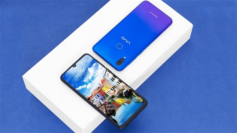 5 lý do vì sao nên mua Vivo V11i: Màn hình giọt nước, camera kép và còn gì nữa? 5 lý do vì sao nên mua Vivo V11i: Màn hình giọt nước, camera kép và còn gì nữa?