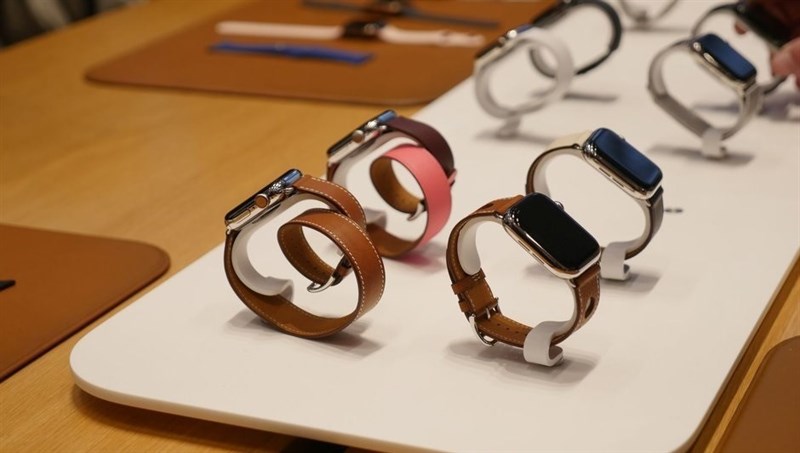 Apple Watch Series 4 có pin dung lượng thấp hơn gần 20% so với thế hệ cũ
