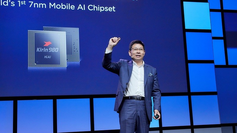 Giám đốc sản phẩm của Huawei giải thích lý do không bán chip Kirin