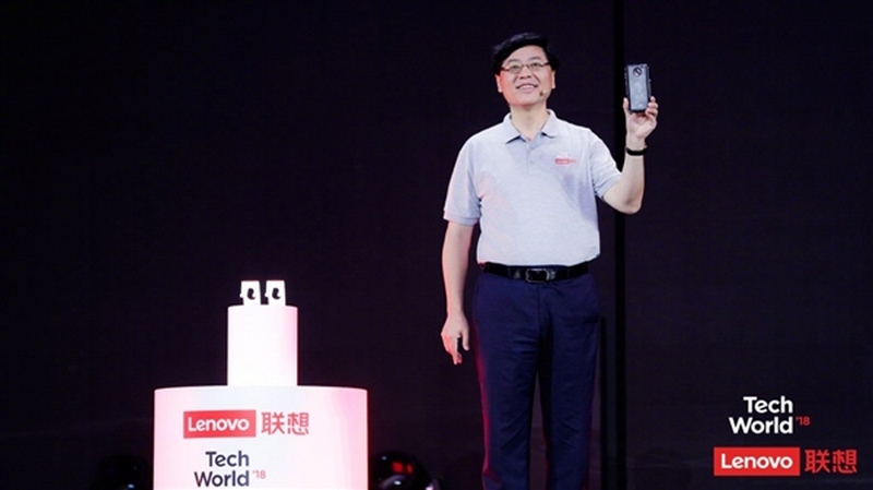 Lenovo ra mắt Moto Z3, smartphone 5G đầu tiên trên thế giới Lenovo ra mắt Moto Z3, smartphone 5G đầu tiên trên thế giới