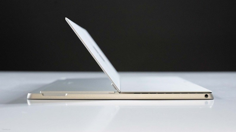 Hé lộ giá bán của máy tính bảng Surface Pro 6