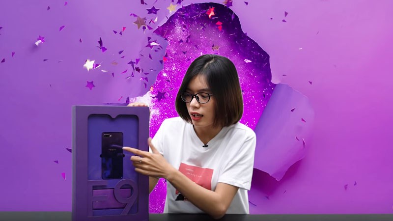 OPPO F9 tím và quà tặng OPPO F9 tím và quà tặng