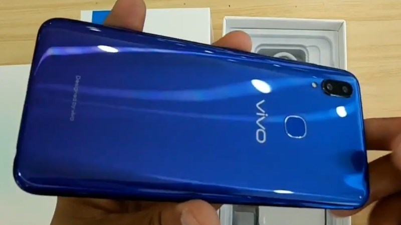 Vivo Z3i lộ ảnh trước đó