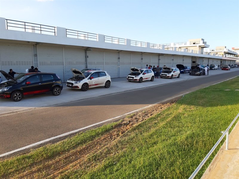 Hình ảnh thực tế chụp từ camera siêu rộng của Galaxy A7 (2018) Hình ảnh thực tế chụp từ camera siêu rộng của Galaxy A7 (2018)