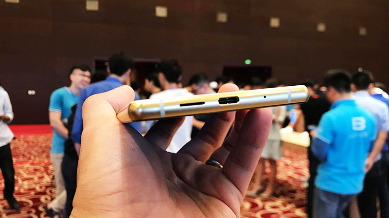 Bphone 3