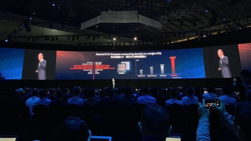 Huawei công bố hai chip AI tiên tiến mới tại Connect 2018