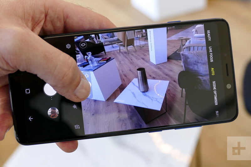 Trên tay và đánh giá nhanh Galaxy A9 (2018): 4 camera đa năng, thiết kế cao cấp… - ảnh 5 Trên tay và đánh giá nhanh Galaxy A9 (2018): 4 camera đa năng, thiết kế cao cấp… - ảnh 5