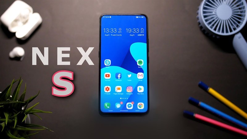 Lịch sử phát triển smartphone Vivo: Đứa em sinh sau đẻ muộn của OPPO