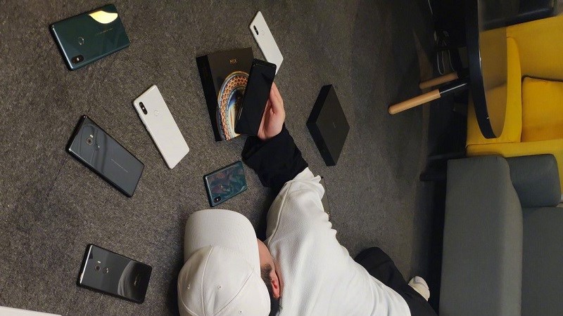 Chính thức: Xiaomi Mi MIX 3 ra mắt vào ngày 25/10 tại Bắc Kinh