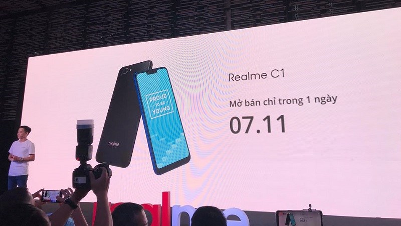 Realme C1 ra mắt ở VN: Màn hình lớn, pin khỏe, giá từ 2.49 triệu