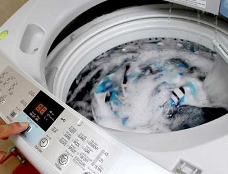Hướng dẫn chọn mua và lắp đặt máy bơm áp cho máy giặt > Board mạch của máy giặt bị lỗi