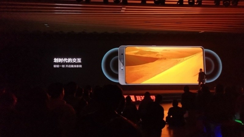 Lenovo Z5 Pro ra mắt: Màn hình trượt, vân tay dưới màn hình, Snapdragon 710