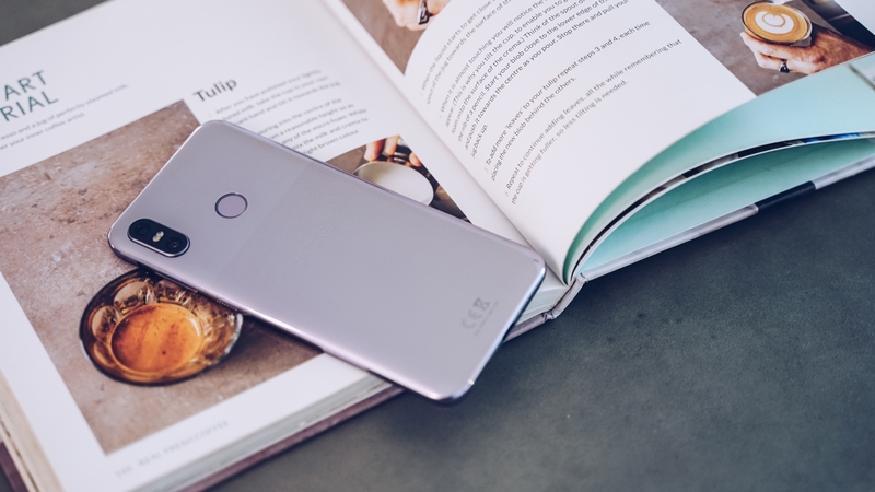 HTC U12 Life HTC U12 Life