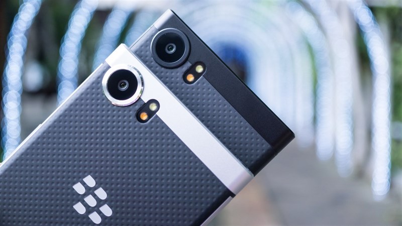 BlackBerry KEYone và KEYone Black Edition