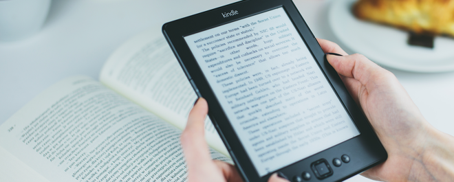 Ebook là gì? Khác gì với sách thường? Làm sao để xem được ebook?