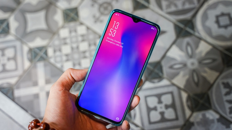 TrÃªn tay nhanh OPPO R17 Pro táº¡i Viá»t Nam: Chip Snapdragon 710, 3 camera sau, thiáº¿t káº¿ áº¥n tÆ°á»£ng