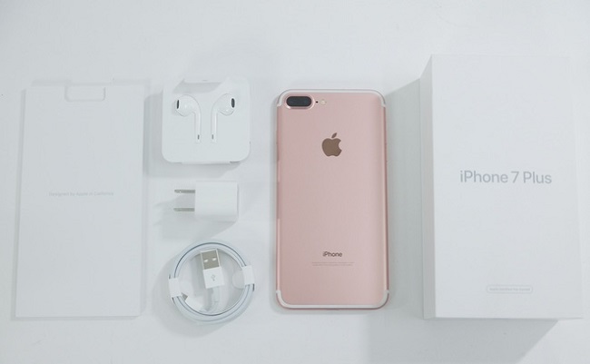 So sánh giá cả giữa XS Max CPO và phiên bản mới