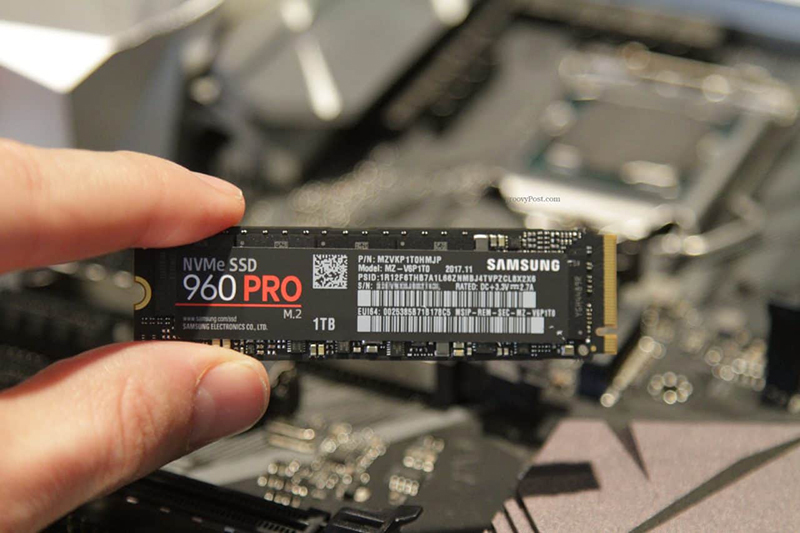 Ổ cứng SSD NVMe PCIe Gen 3: Nhỏ bằng thanh RAM thì hiệu suất tới đâu?