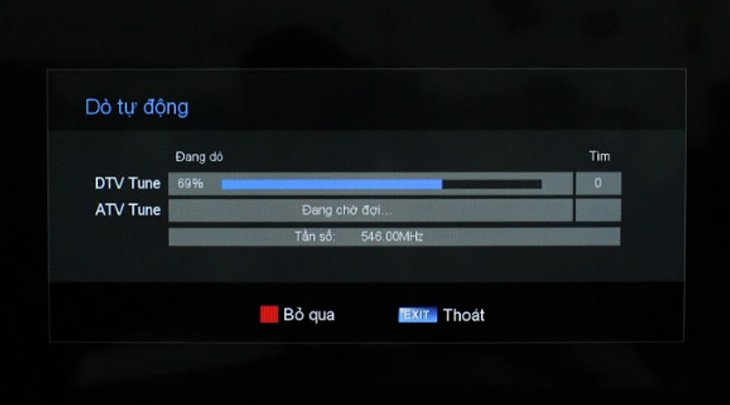 Cách dò kênh DVB-T2 trên Smart tivi Mobell > Tivi đang tự động dò kênh