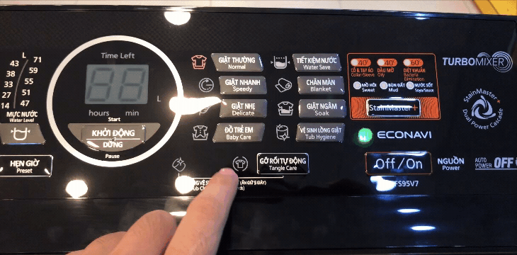Đánh giá tổng quan máy giặt nước nóng Panasonic NA-FS95V7LMX > Bảng điều khiển