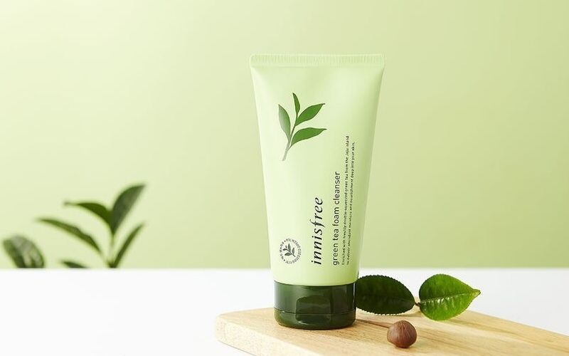 Sữa rửa mặt Innisfree Green Tea Cleansing Foam