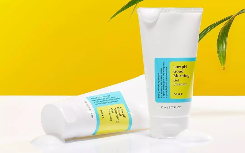 Sữa rửa mặt Cosrx Low PH Good Morning Gel Cleanser