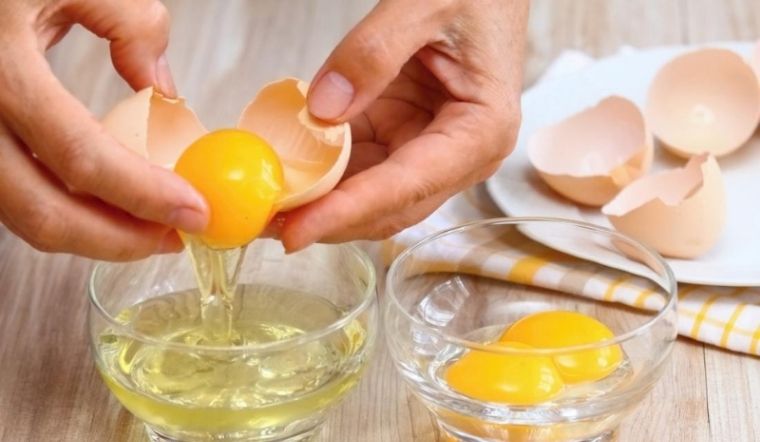 Mặt Nạ Lòng Đỏ Trứng Gà Siêu Sao Làm Đẹp Cho Làn Da Của Nàng