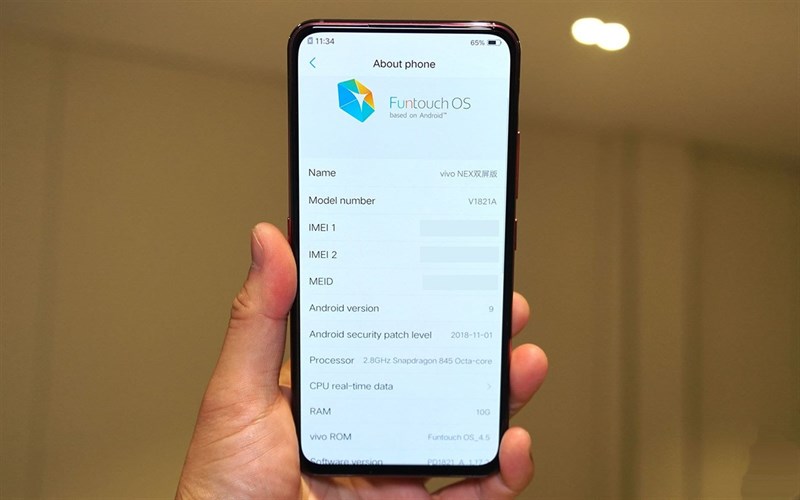 Vivo NEX Dual Display Edition được cài sẵn Android 9.0 Pie với giao diện Funtouch OS 4.5