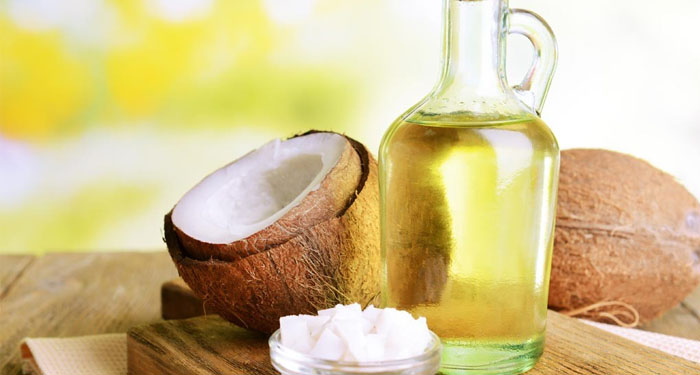 Trị thâm mụn bằng dầu dừa