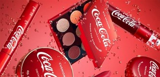 Vừa ra mắt, bộ sưu tập TheFaceShop Coca Cola "gây sốt" giới trẻ