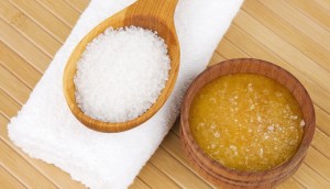 Cách tẩy tế bào chết bằng đường với các công thức tối giản hiệu quả nhất