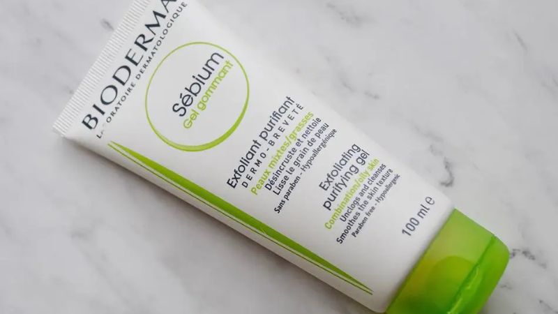 Gel tẩy tế bào chết Bio-essence Bioderma Sebium Gel Gommant