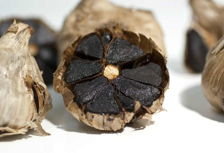 What is Black Garlic? What are the health benefits of black garlic?