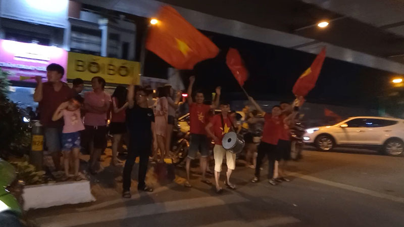 VIỆT NAM VÔ ĐỊCH