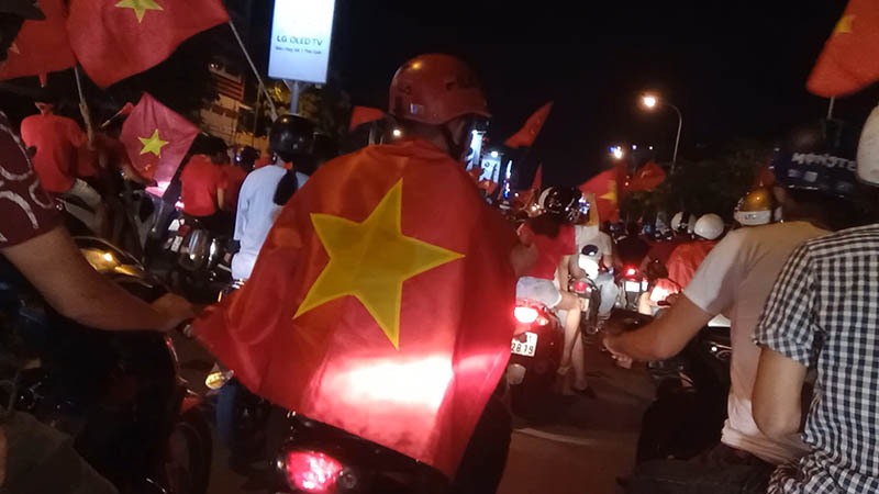 VIỆT NAM VÔ ĐỊCH