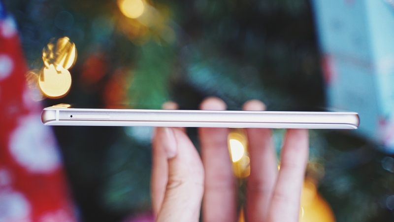 Trên tay Vsmart Active 1: Trắng ngọt ngào cho mùa Giáng Sinh