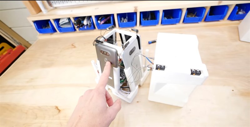 Kỹ sư NASA troll bọn trộm bằng bom thối làm từ 4 điện thoại LG G5