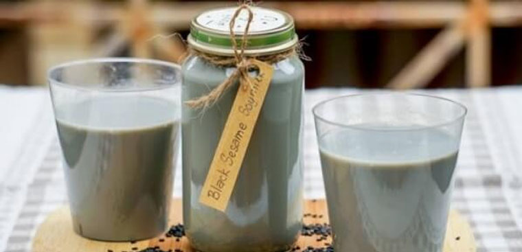 5 cách làm sữa mè đen sạch, đủ chất, dễ làm tại nhà