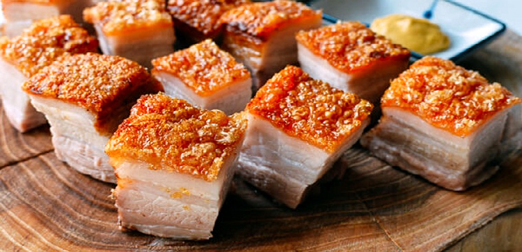 Thịt heo quay là món ăn gì và nó được sử dụng trong bữa ăn hằng ngày như thế nào?
