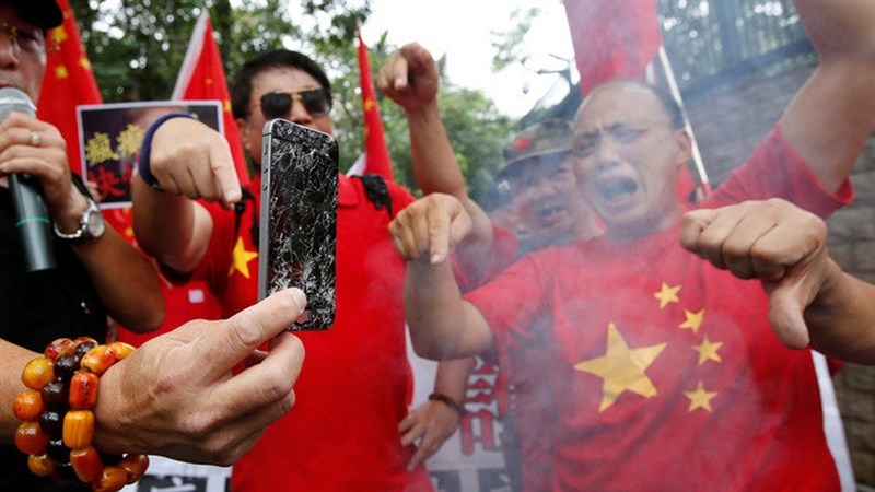 Các công ty Trung Quốc kêu gọi nhân viên tẩy chay iPhone, trợ giá mua smartphone Huawei