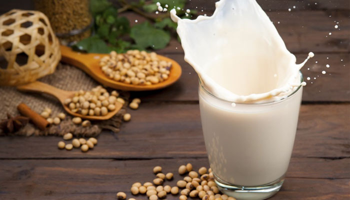Sữa đậu nành chứa nhiều biotin tốt cho tóc