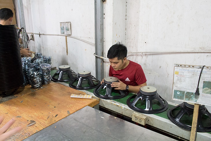 Sản xuất cái loa